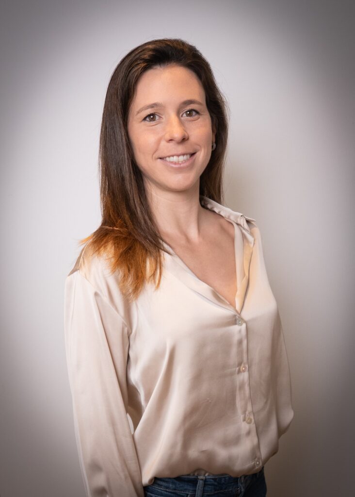 Clínica dental en La Bisbal d'Empordà - Gironella & Maynau - Quiropràctica - Cindi Vilahur