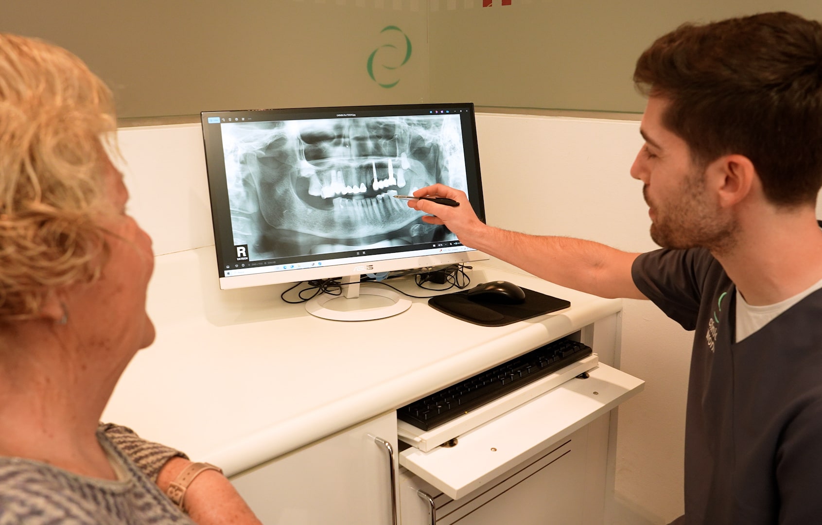 Implants Dentals a La Bisbal d'Empordà - Gironella & Maynau
